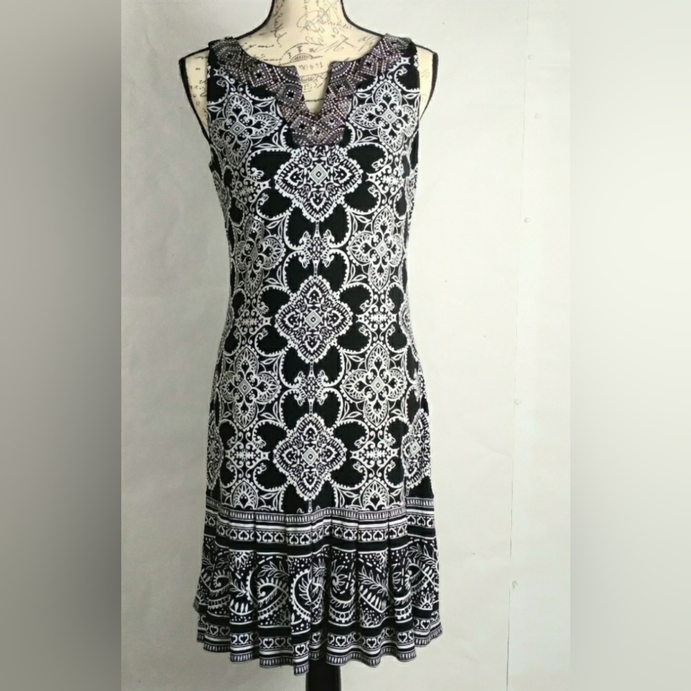 White house Black Market Dress sleeveless